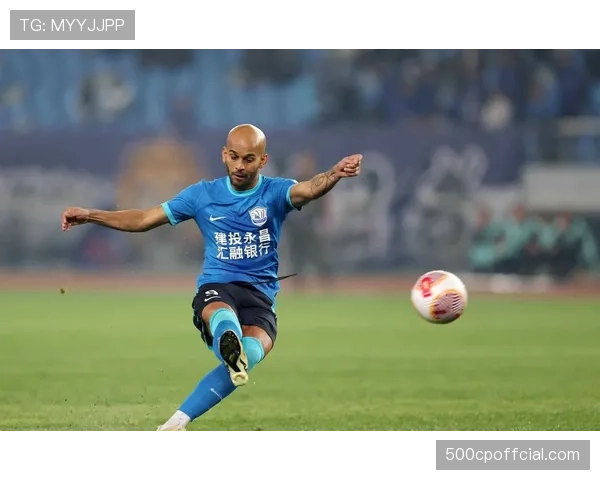 专访沧州雄狮队长：谈球队在防守反击战术中承担的组织责任