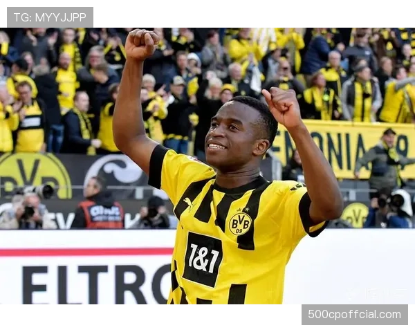 多特蒙德主帅泰尔齐奇确认,将针对巴黎圣日耳曼的边路突击调整防线结构 多特蒙德主帅泰尔齐奇确认,将针对巴黎圣日耳曼的边路突击调整防线结构